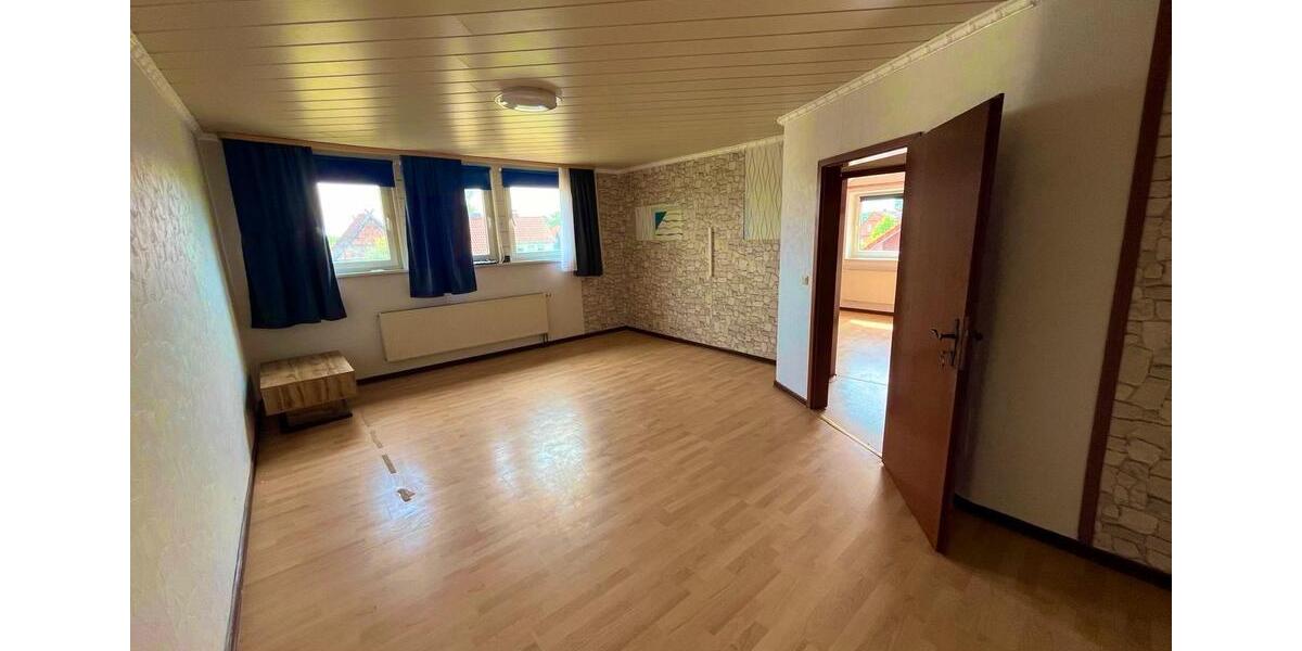 Doppelhaushälfte Hankensbüttel - 7 Zimmer, 165 m&sup2;, 230.000&euro; | Angebot:26786898