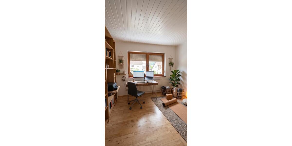 Erdgeschoßwohnung Wetter (Hessen) - 4 Zimmer, 100 m&sup2;, 760&euro; | Angebot:24464192
