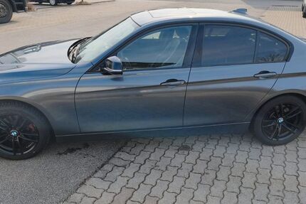 BMW 330 256.000 km 11.500 &euro; Simbach am Inn 84359