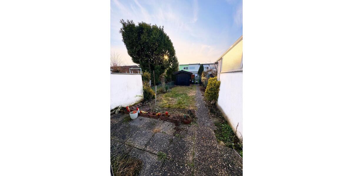 Reihenhaus Frankfurt am Main Mitte-West - 3 Zimmer, 82 m&sup2;, 1.650&euro; | Angebot:25514699