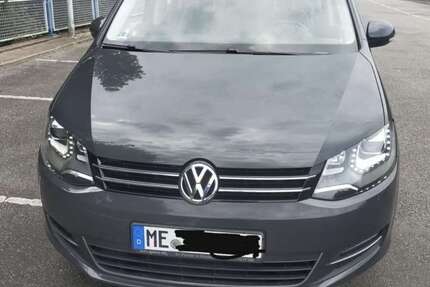 VW Sharan 305.000 km 7.400 € Düsseldorf 40476