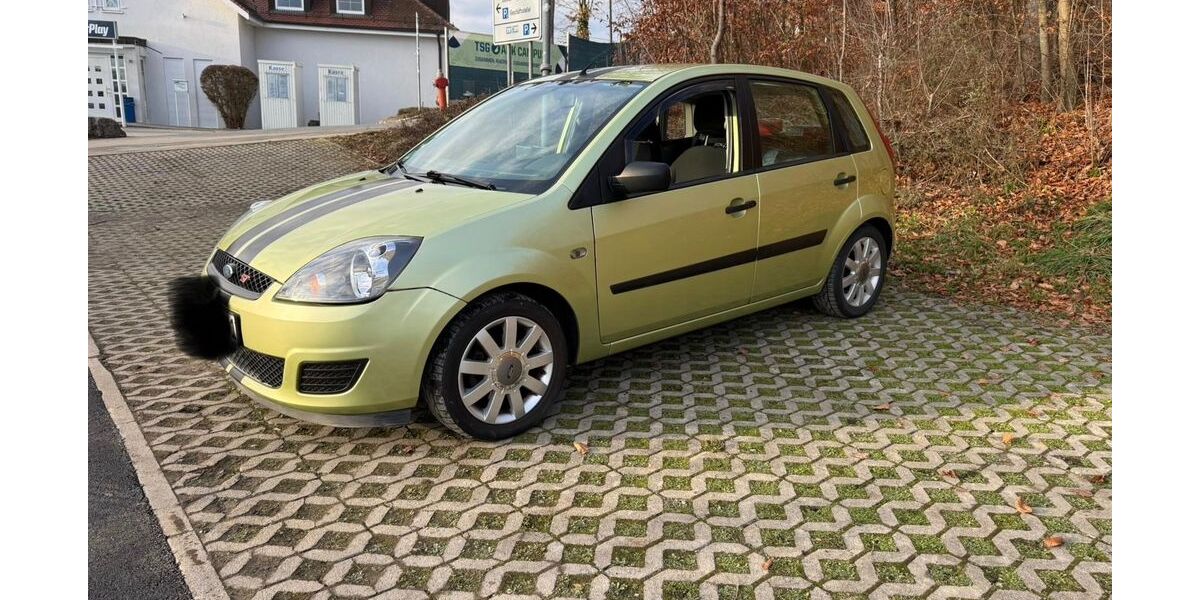 Ford Fiesta 151.000 km 2.900 &euro; Sinsheim 74889