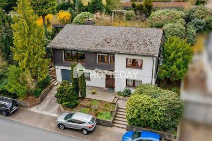 Wohnen auf dem Seltersberg - gepflegtes EFH mit 2 Vollgeschossen, Garage und Garten 6 zimmer