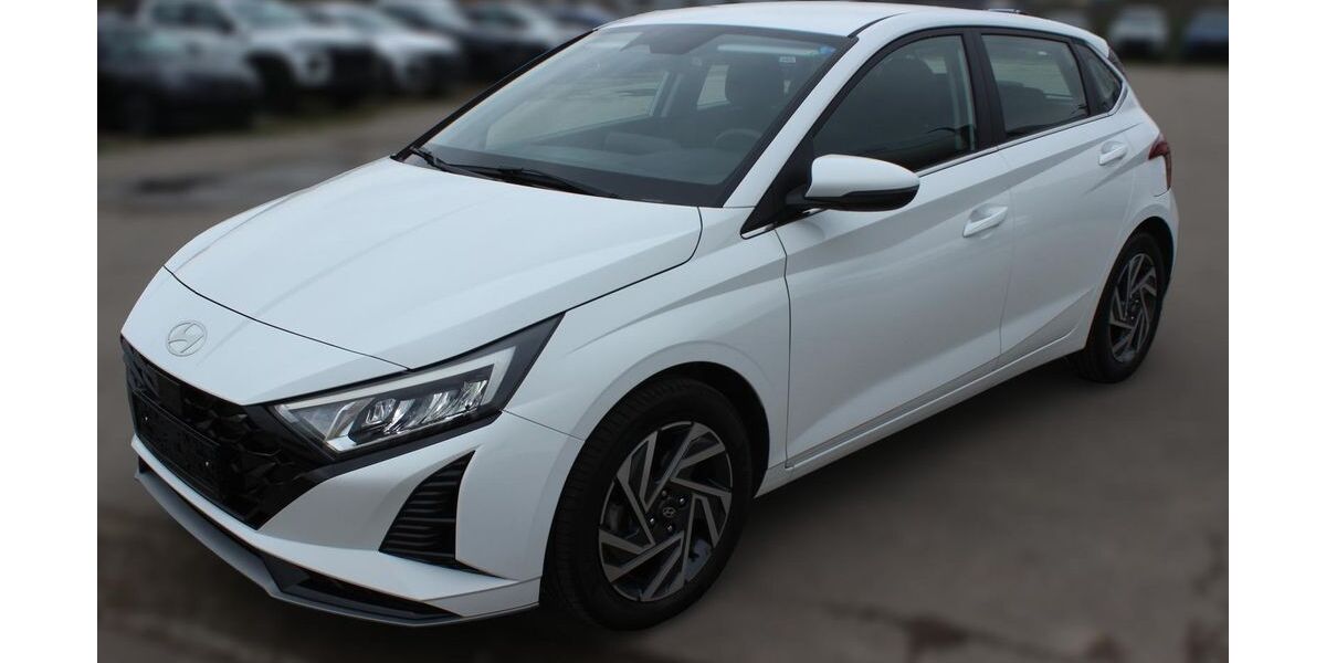 Hyundai i20 13.300 km 16.990 &euro; Neusäß 86356