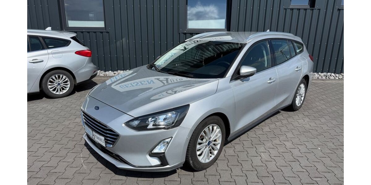 Ford Focus 99.631 km 12.390 &euro; Borchen 33178