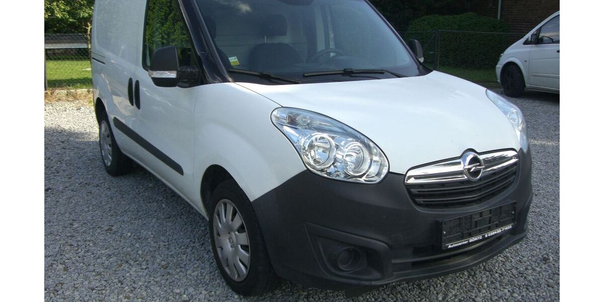 Opel Combo 56.000 km 8.489 € Vetschau 03226