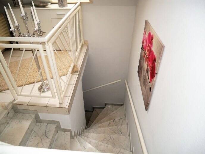 Mehrfamilienhaus, Wohnhaus Göhl - 8 Zimmer, 190 m&sup2;, 359.000&euro; | Angebot:25680325