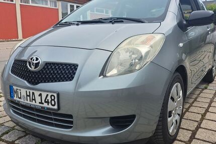 Toyota Yaris 157.000 km 2.290 &euro; Buchbach 84428