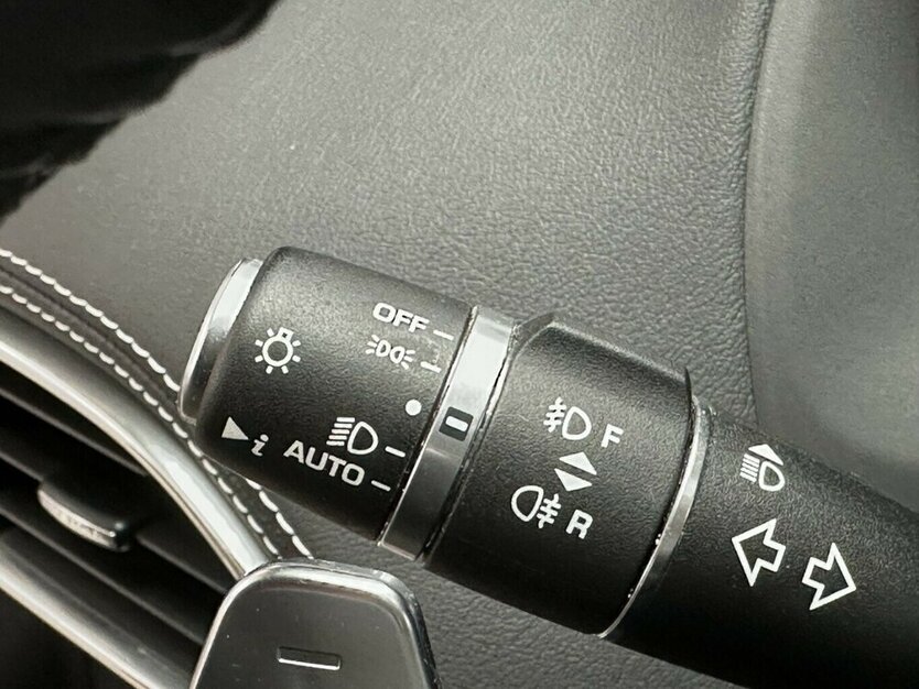 F-Pace 3,0 D AWD R-Sport +AHK+Panorama+Navi+Kamera