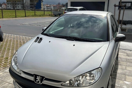 Peugeot 206 95.000 km 3.000 € München 80313