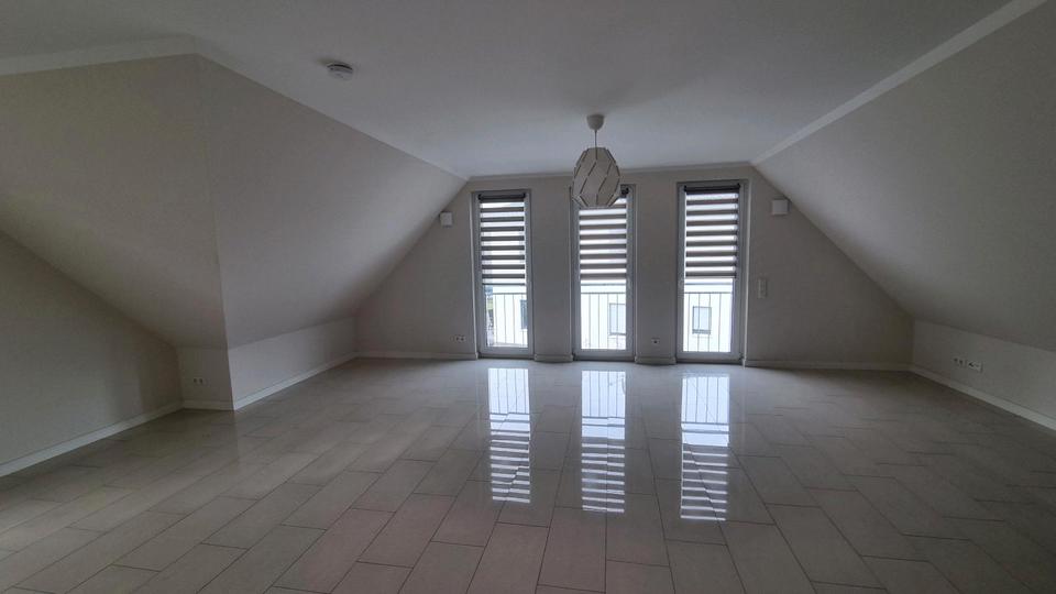 Dachgeschoßwohnung Jüterbog - 4 Zimmer, 84 m&sup2;, 1.399&euro; | Angebot:27623146