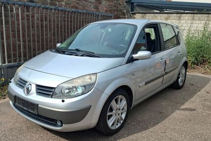 Renault Scenic 122.000 km 1.599 &euro; Landau 76829