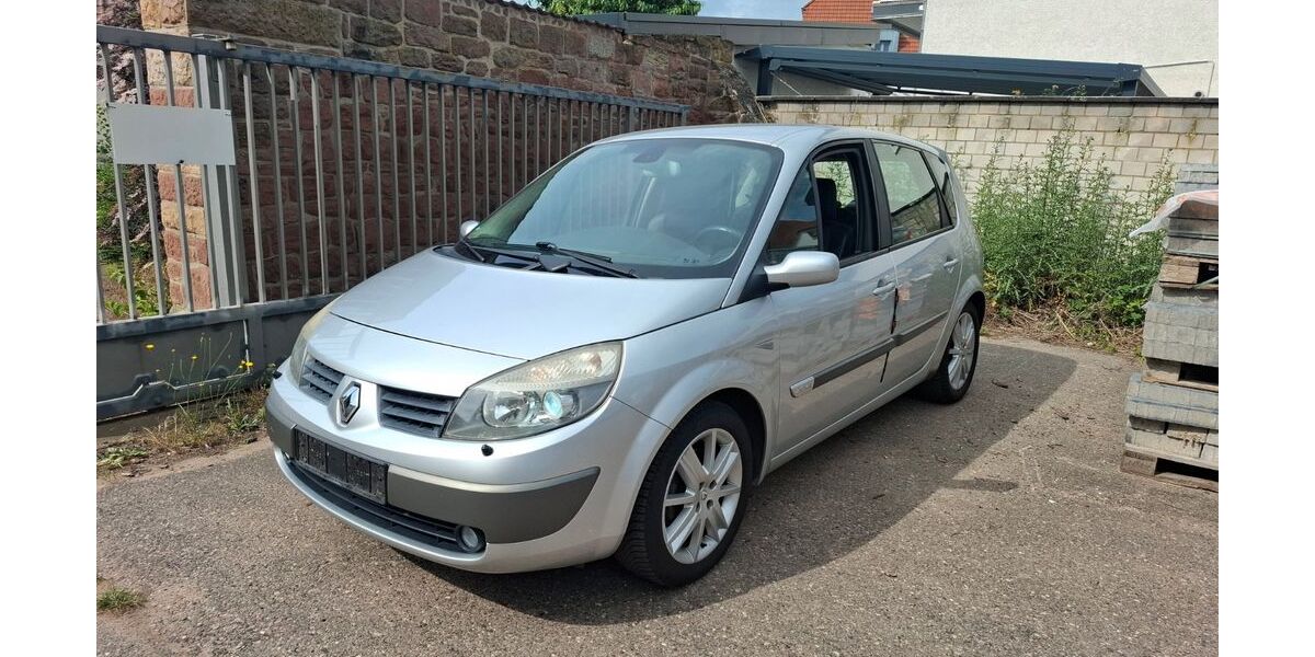 Renault Scenic 122.000 km 1.599 &euro; Landau 76829