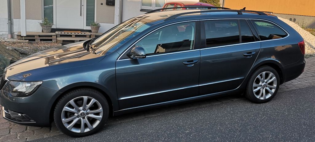 Skoda Superb 144.000 km 12.400 € Schillingen 54429