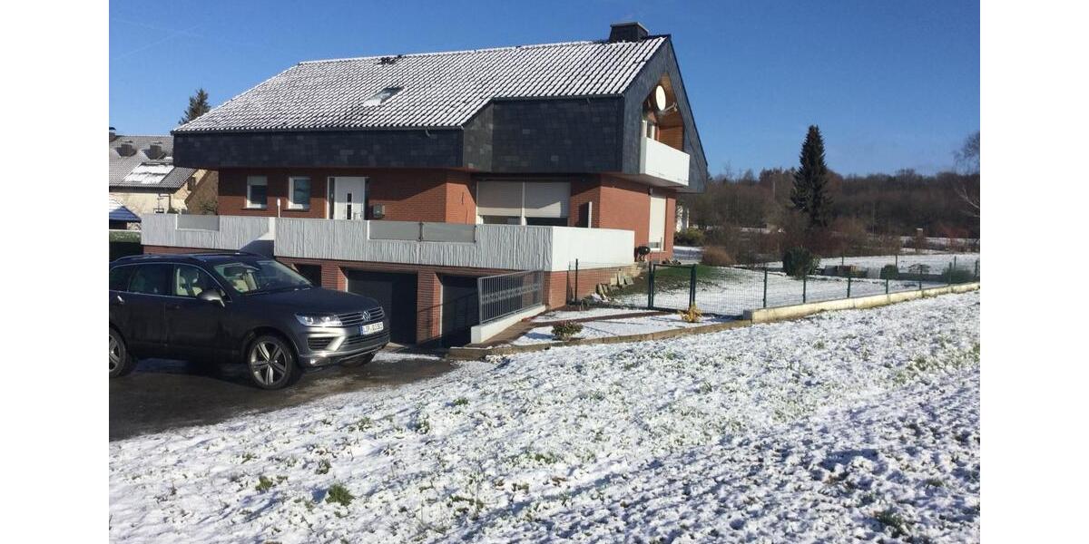 Einfamilienhaus Höxter - 7 Zimmer, 210 m&sup2;, 330.000&euro; | Angebot:26819092