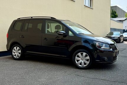 VW Touran 120.521 km 9.690 € Hamburg 20537