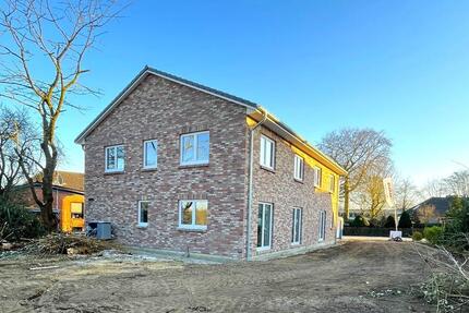 Erstbezug | Neubau Effizienzhaus 40 | Doppelhaushälfte mit Garten