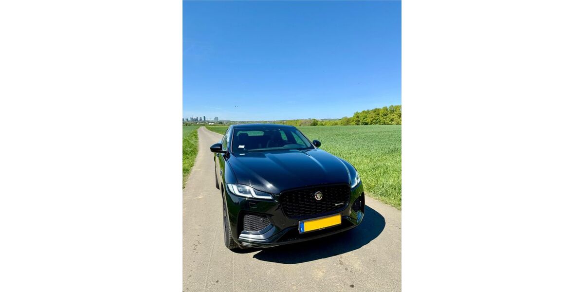 Jaguar F-Pace 52.500 km 33.600 &euro; Trier 54296