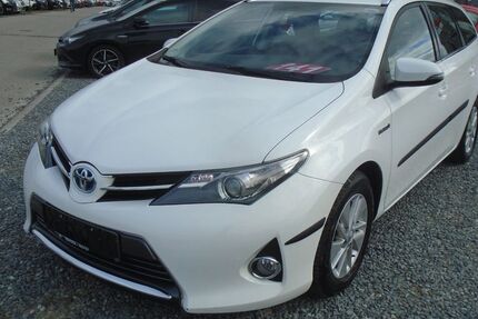 Toyota Auris 83.000 km 10.950 &euro; Wildau 15745