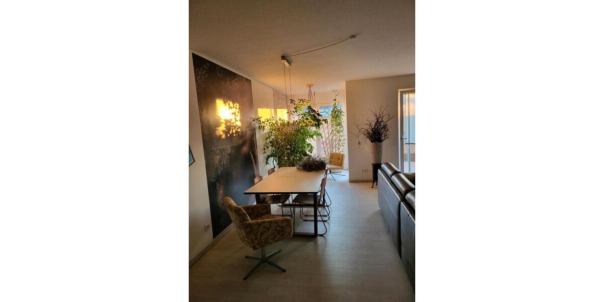 3- Zimmer Erdgeschoßwohnung mit Terrasse und Garten 3 zimmer