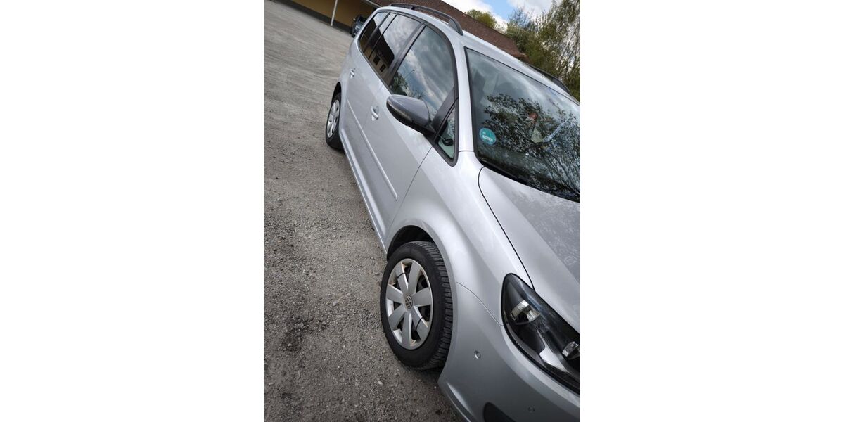 VW Touran 286.000 km 5.799 &euro; Bayerbach 94137