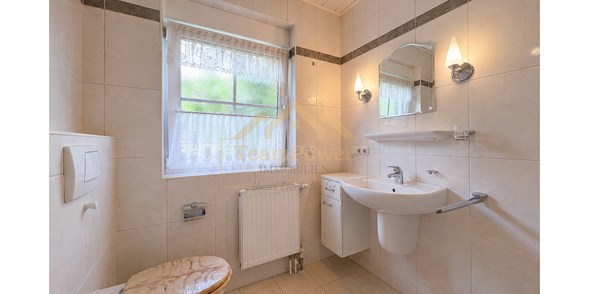 Wohnen mit Zukunft – Bungalow mit PV-Anlage und Ausbaureserve - Bungalow Tellingstedt | Angebot:26855598