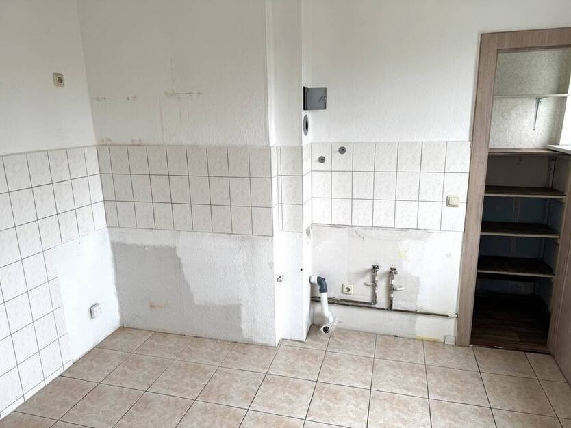 Schöne 3 Zimmer Wohnung im 1. OG mit ca. 86qm und Garten - frei ab sofort!