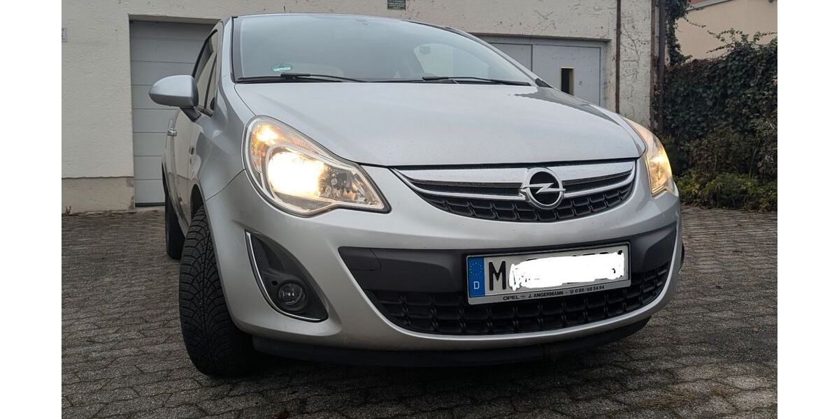 Opel Corsa 155.500 km 2.900 € München 80995