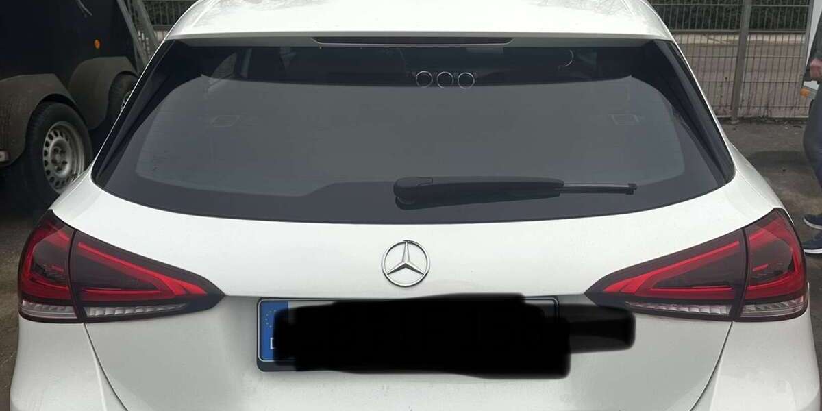 Mercedes-Benz 180 136.000 km 17.900 &euro; Ebersbach an der Fils 73061