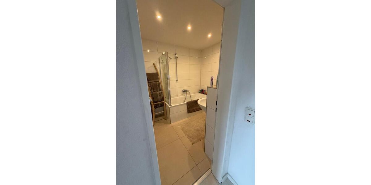 Etagenwohnung Dortmund Aplerbeck - 4 Zimmer, 100 m&sup2;, 1.395&euro; | Angebot:26683014