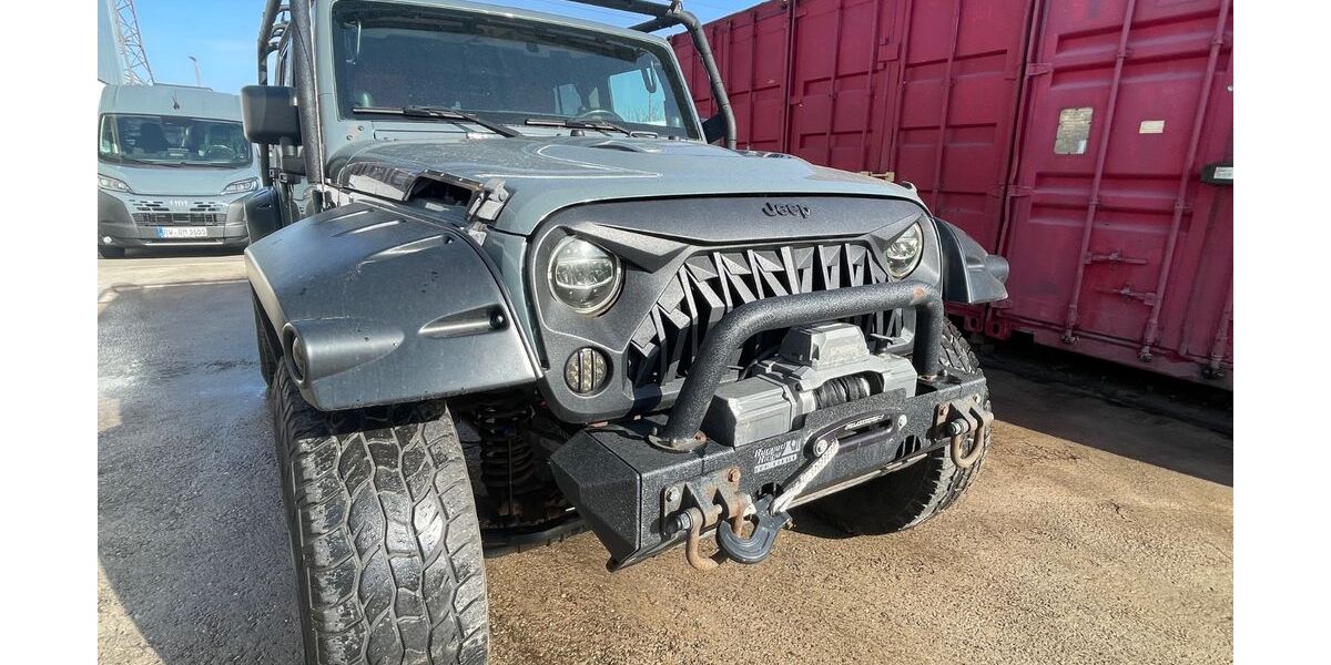 Jeep Wrangler 161.300 km 44.990 &euro; Villingen-Schwenningen 78052