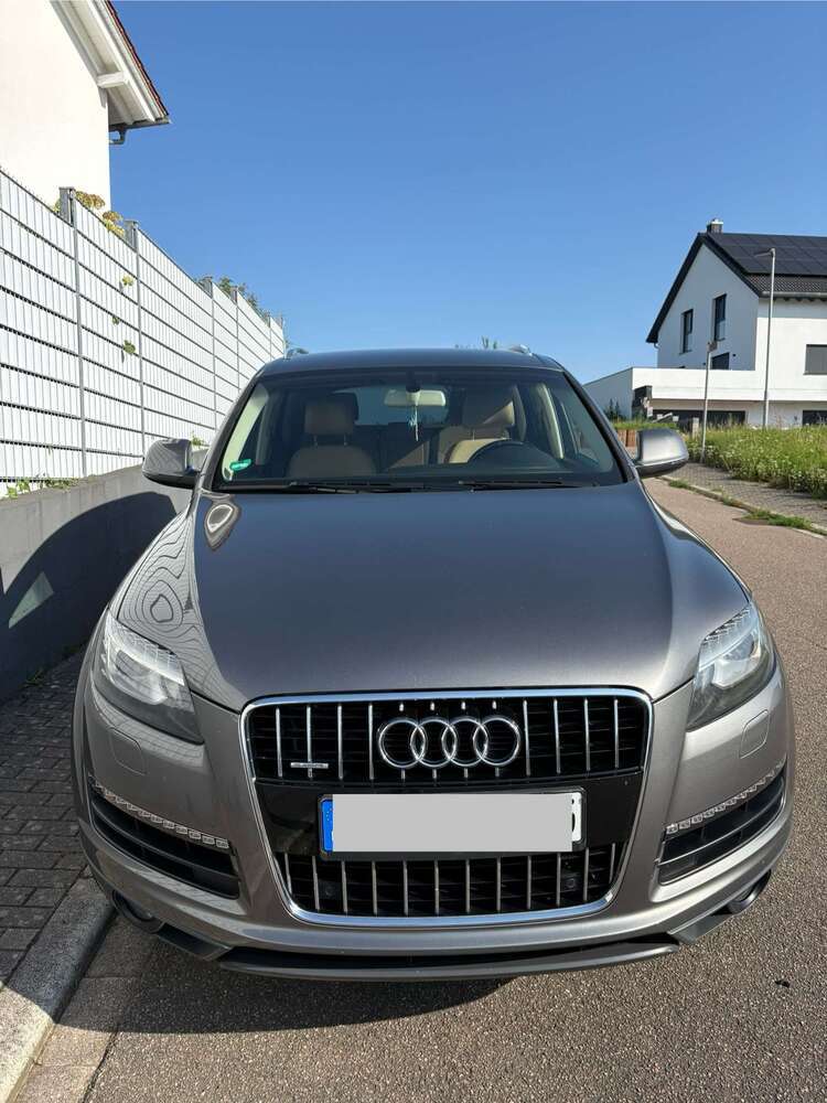 Q7