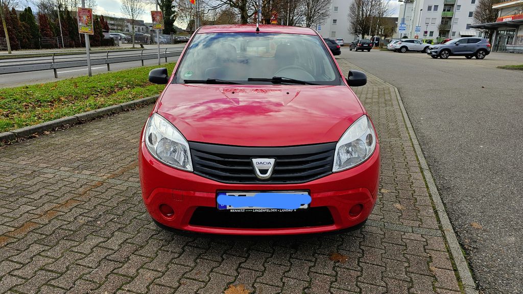 Dacia Sandero 121.000 km 1.390 &euro; Pforzheim 75172
