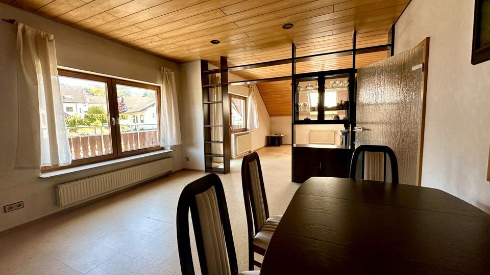 Dachgeschoßwohnung Lorch - 2.5 Zimmer, 88 m&sup2;, 255.000&euro; | Angebot:26703541