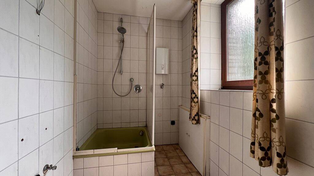 Einfamilienhaus Aachen Schmithof - 6 Zimmer, 137 m&sup2;, 180.000&euro; | Angebot:26219858