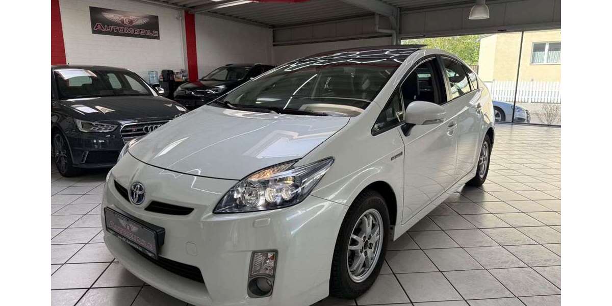 Toyota Prius 86.300 km 12.750 &euro; Leverkusen 51373