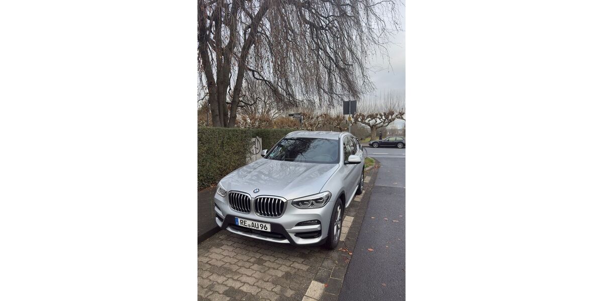 BMW X3 100.000 km 32.000 &euro; Düsseldorf 40545