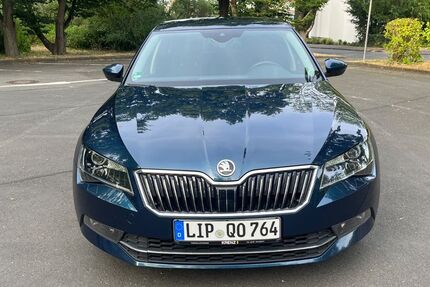 Skoda Superb 151.909 km 15.500 &euro; Kassel 34131