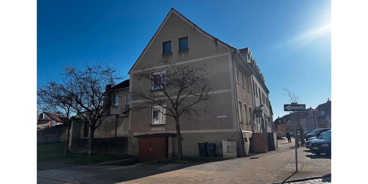 Reihenhaus Altentreptow - 6 Zimmer, 140 m&sup2;, 125.000&euro; | Angebot:23816943