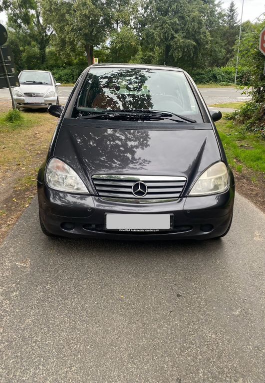 Mercedes-Benz A 190 217.890 km 1.850 € Hamburg 20249