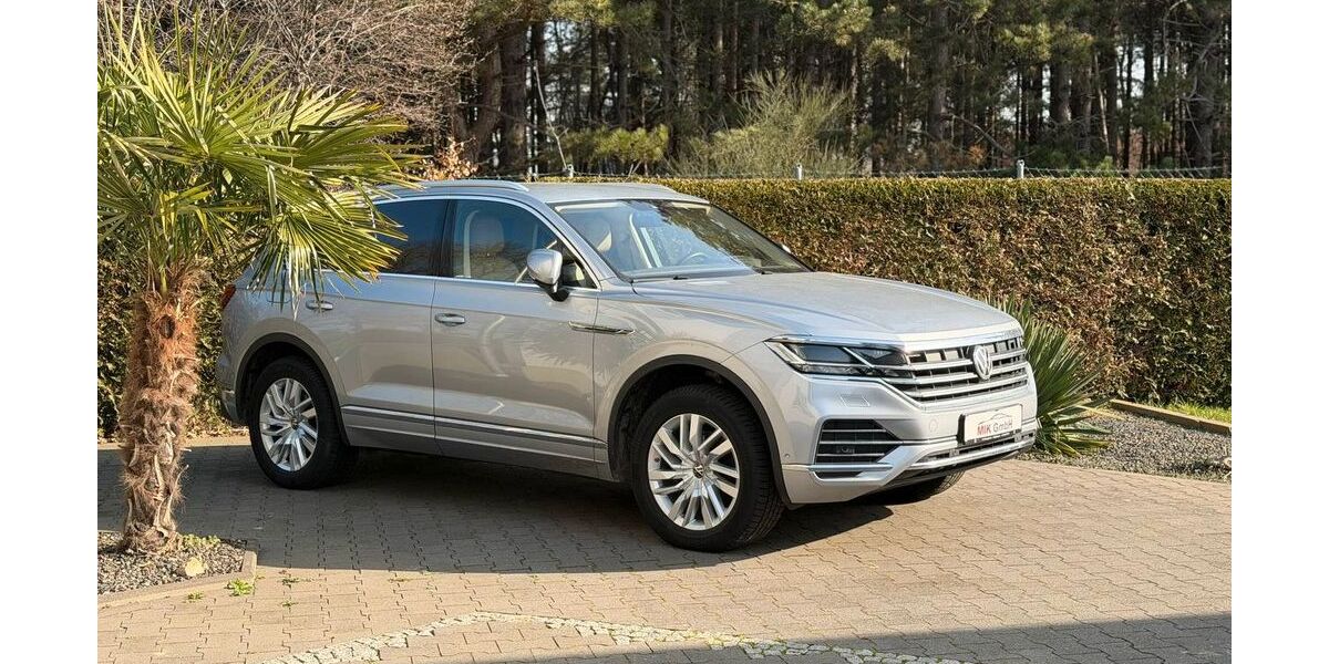 VW Touareg 264.318 km 26.499 &euro; Beesten 49832