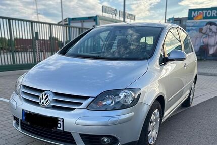 VW Golf Plus 85.700 km 5.950 &euro; Sande 26452