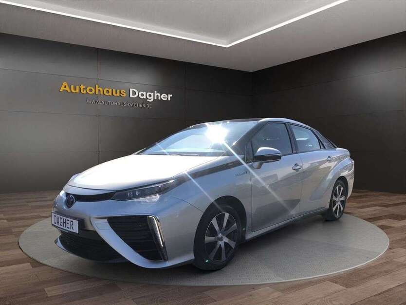 Toyota Mirai 86.000 km 10.900 € Bremen 28207
