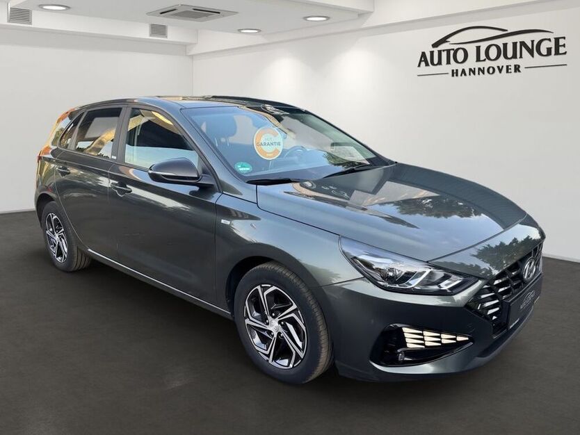 i30