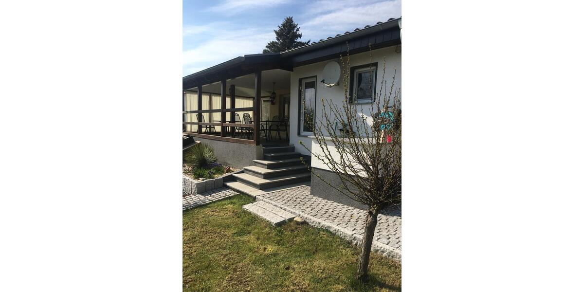 Bungalow Drei Gleichen - 1 Zimmer, 35 m&sup2;, 72.000&euro; | Angebot:26035252