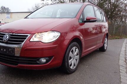 VW Touran 132.866 km 6.900 &euro; Regensburg 93055