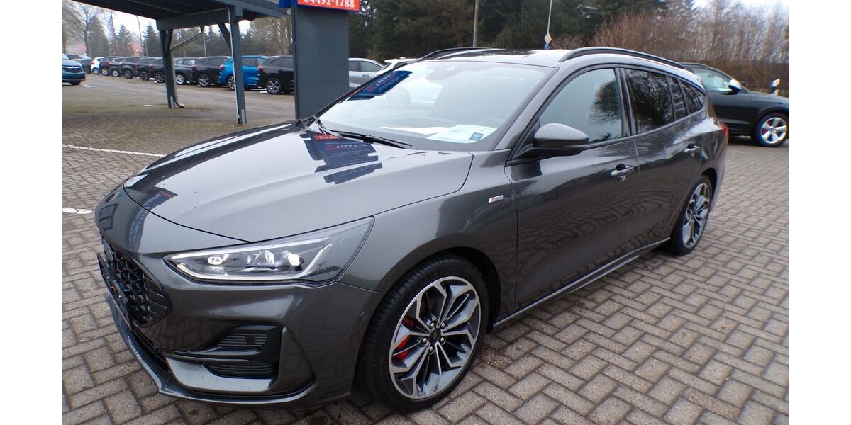 Ford Focus 3.141 km 24.990 &euro; Sedelsberg 26683