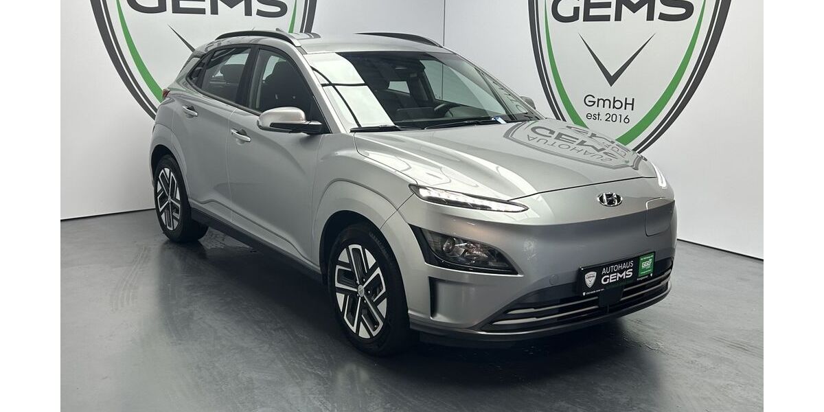Hyundai KONA 24.485 km 18.690 &euro; Königswinter 53639