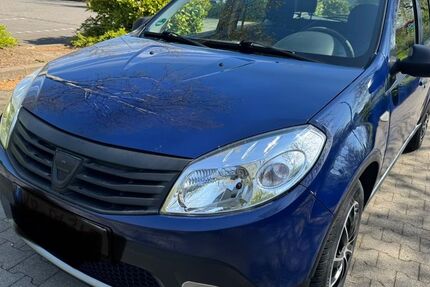 Dacia Sandero 93.402 km 1.999 &euro; Krefeld 47809