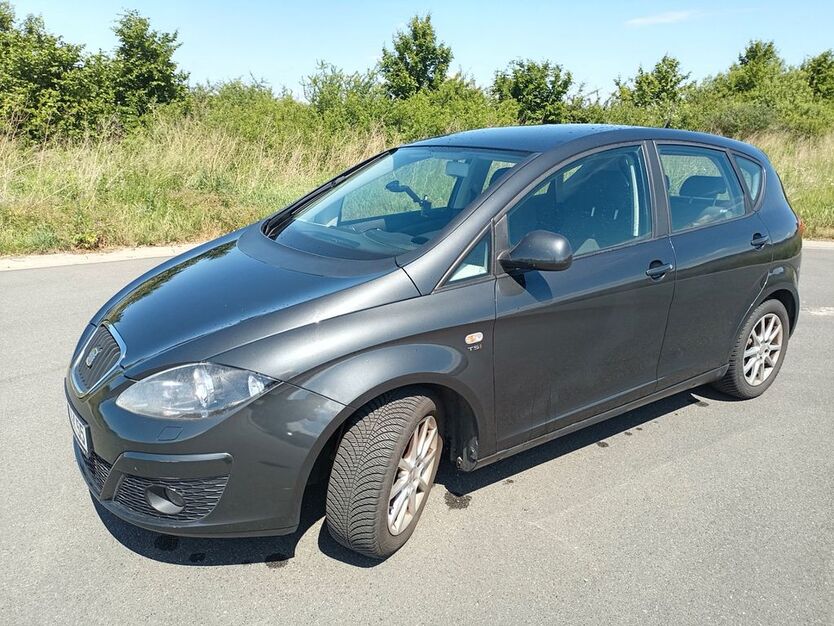 Seat Altea 79.000 km 4.997 € Dessau 06846